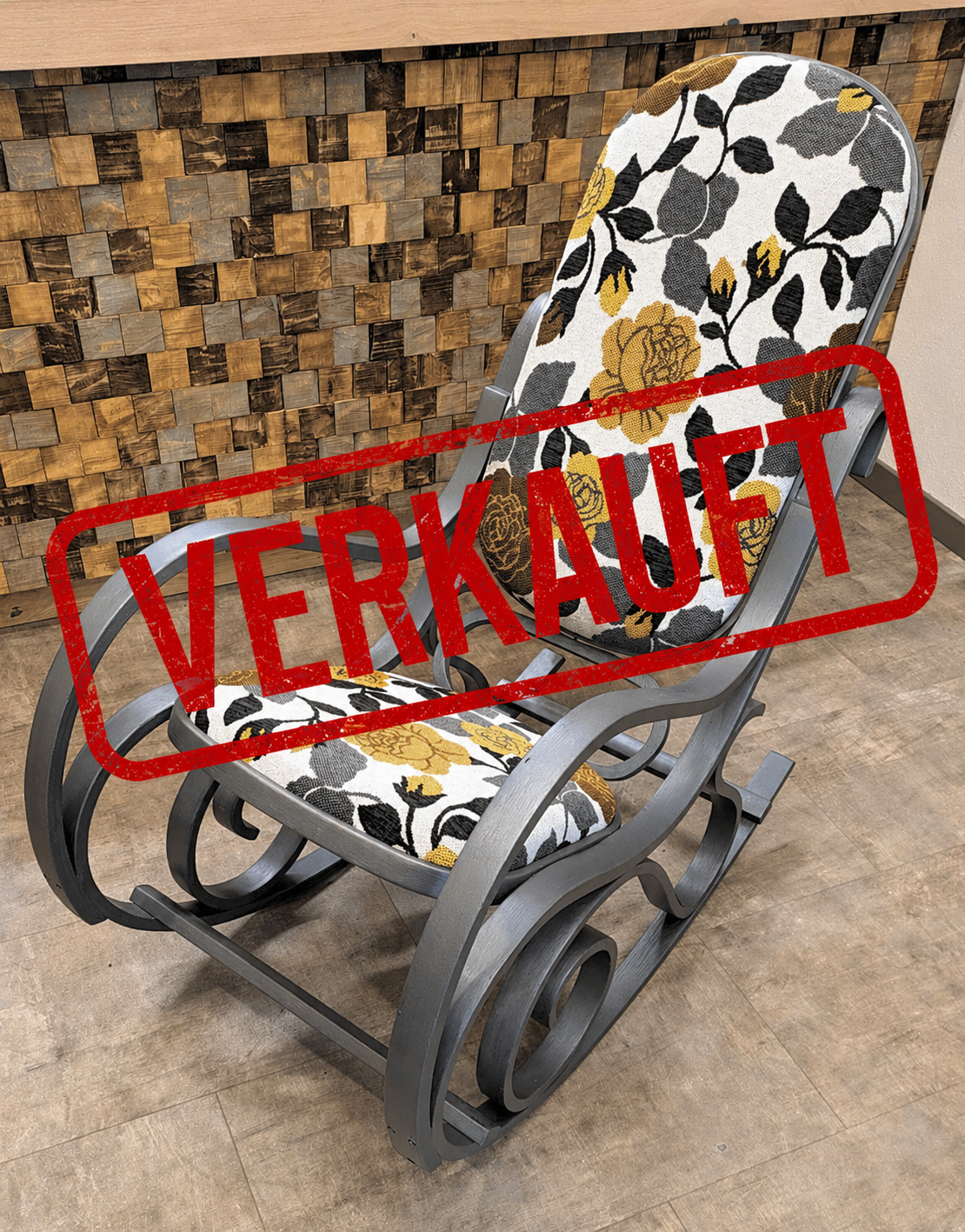 Veras Wohntraum - Restaurierter Schaukelstuhl